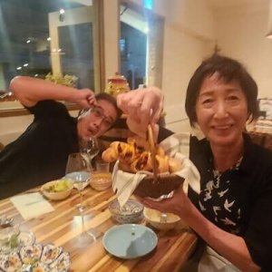 久し振りにスペイン料理の「アティコドス」へ