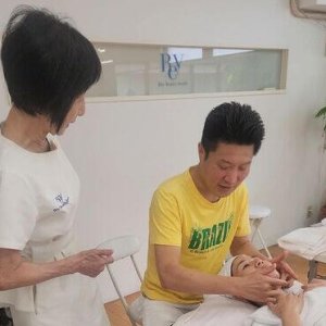 「酒さ」の男性が、さっそく美点レッスンを受けに！