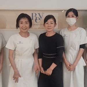 美点マッサージの精鋭技術者たち