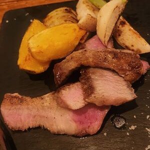 久し振りにスペイン料理「アティコドス」へ