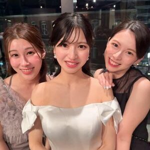 9人仲良しグループの結婚式