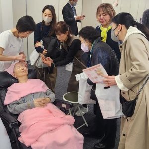 大阪で展示会！元気！