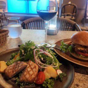 久しぶりに表参道のANNIVERSAIRE CAFE へ