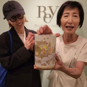 インフルエンサーの石田一帆がロンドンのお土産を持って！